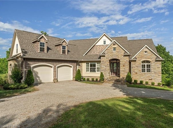 1011 E Uniontown ST, Van Buren, AR 72956