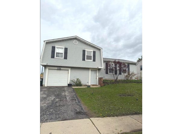 1469 William Clifford Lane, Elk Grove Village, IL 60007