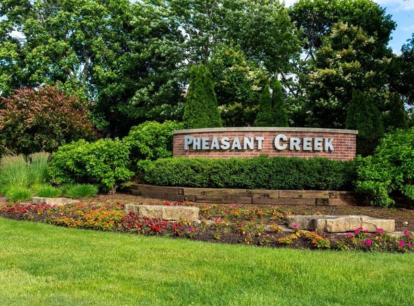 925 Spring Hill Drive, Northbrook, IL 60062