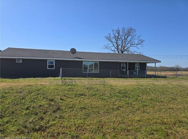 7831 E 80 HWY, Waldron, AR 72958