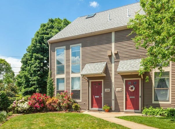 129 Governor Winthrop Rd, Somerville, MA 02145