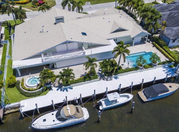 2820 NE 44th St, Lighthouse Point, FL 33064