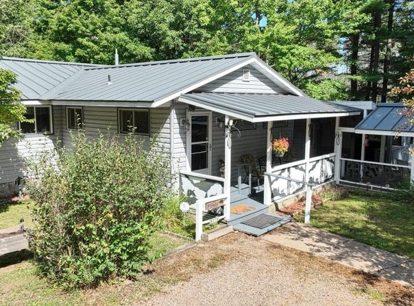 6776 BADGER RD, Lake Tomahawk, WI 54539