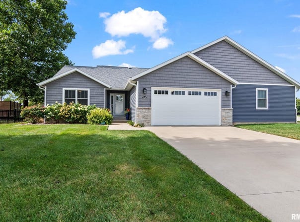 1124 Milldale Drive, Rochester, IL 62563
