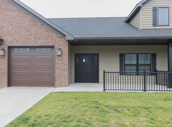 3879 High Pointe Lane, Newburgh, IN 47630