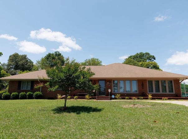 211 N Broad Street, Buena Vista, GA 31803