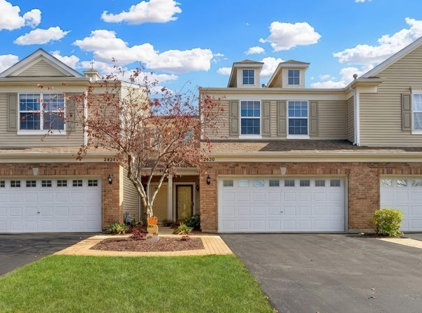2420 Evergreen Circle, McHenry, IL 60050