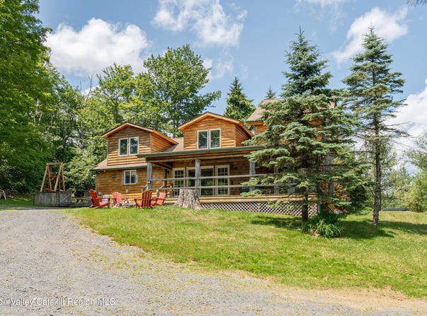 35 Ski Bowl Road, Hunter, NY 12442