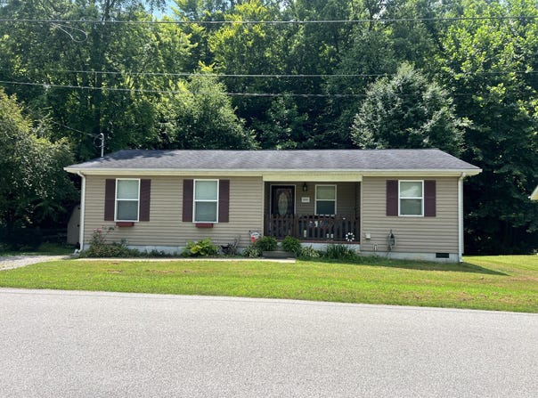 660 Glenn Avenue, West Liberty, KY 41472