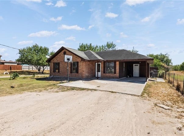 1216 N Stewart Boulevard, Alton, TX 78573