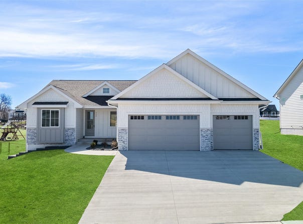 710 Belmont Boulevard, Waukee, IA 50263