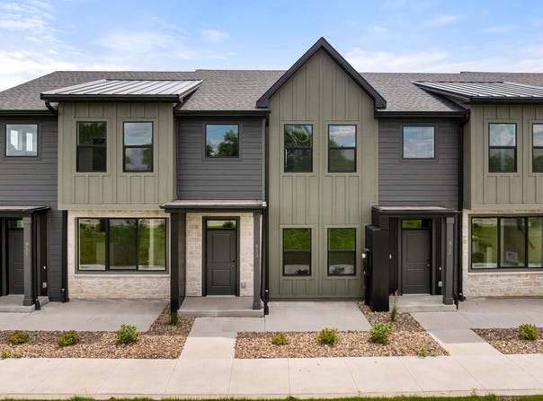 907 Percheron Lane, Norwalk, IA 50211