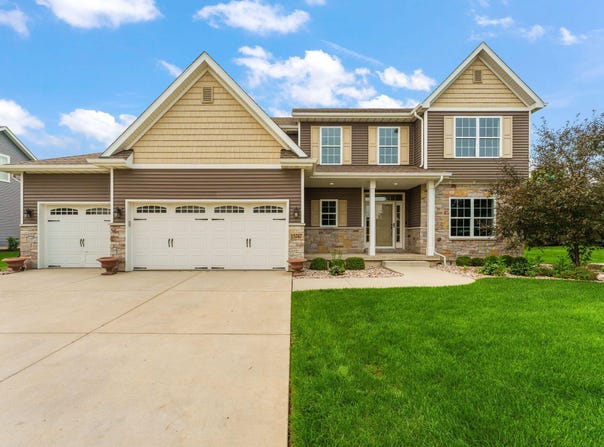 15747 W 103rd Lane, Dyer, IN 46311