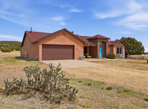 22 Venado Loop, Edgewood, NM 87015