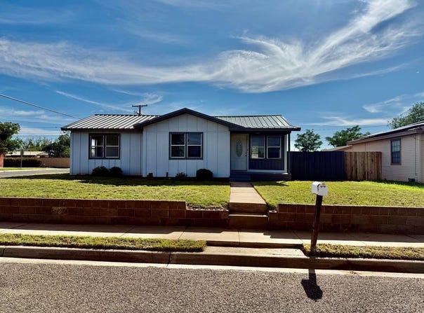 801 NE 5th, Andrews, TX 79714
