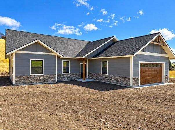 147 Peltier Place, Eureka, MT 59917
