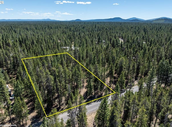 15489 RAINBOW Ct, LaPine, OR 97739