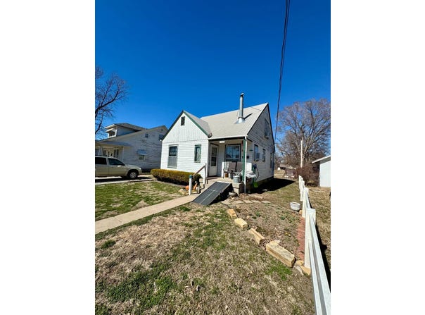1321 16th, Belleville, KS 66935