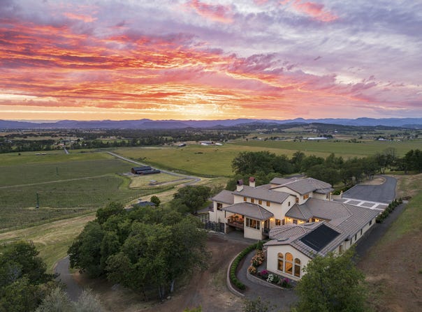 766 Meridian Road, Eagle Point, OR 97524