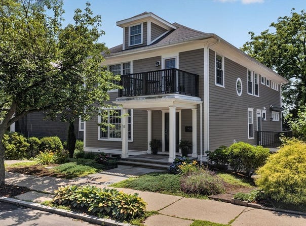 16 York Ter, Brookline, MA 02446