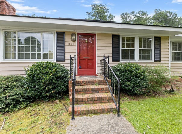 1101 S Walnut Drive, Smithfield, NC 27577