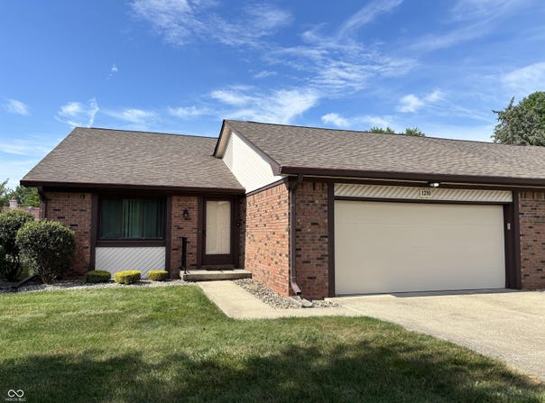 1210 Ruby Drive, Shelbyville, IN 46176