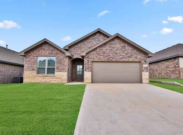 604 E 13th Street, Wolfforth, TX 79382