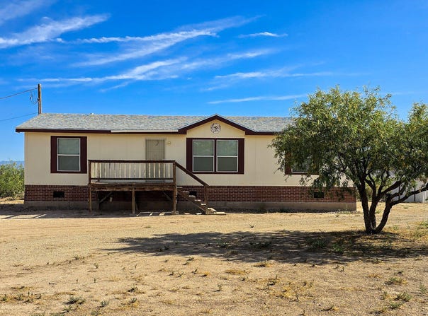 5004 N Joe Hines Road, Willcox, AZ 85643