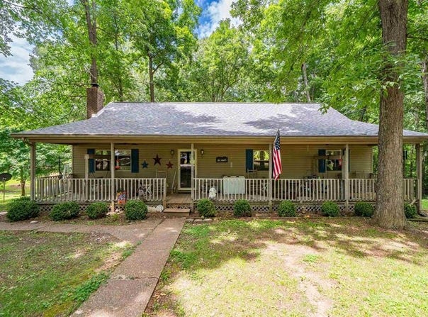 3016 Moseley Rd, Utica, KY 42376
