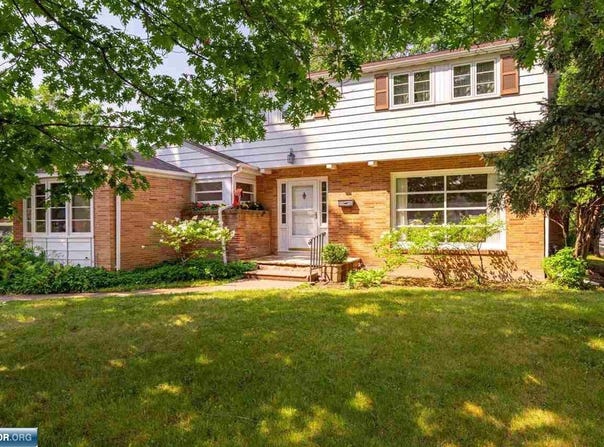 11 S 4th Street W, Aurora, MN 55705