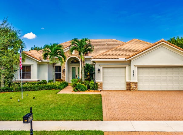 7656 SE RAVISSANT Drive, Stuart, FL 34997