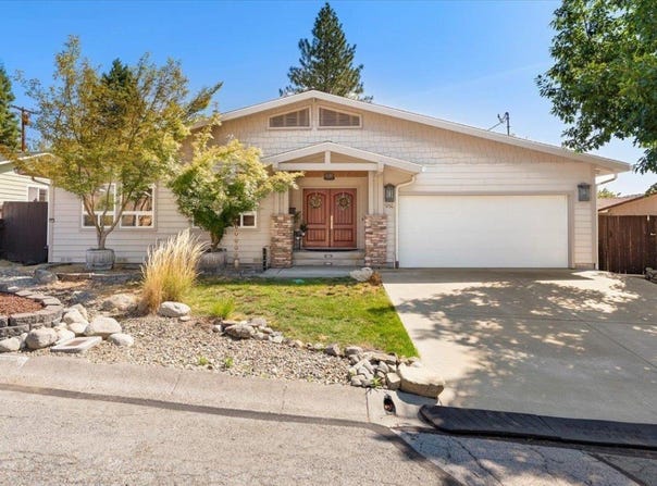 914 Park Pl, Yreka, CA 96097