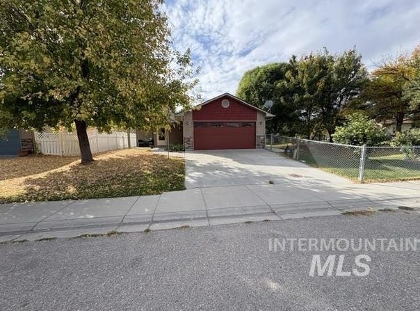 431 W Edwards Ave, Nampa, ID 83686