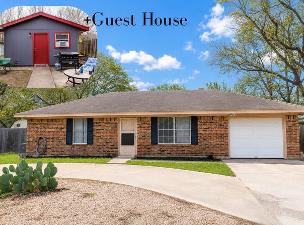 1114 Woodlawn St, Lockhart, TX 78644