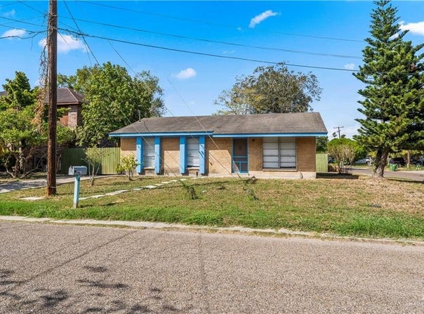 4 Calle Princesa, Brownsville, TX 78520