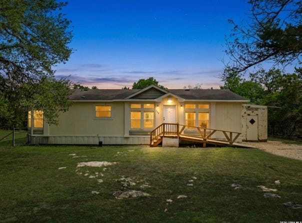 733 LINE CAMP LOOP, Spring Branch, TX 78070