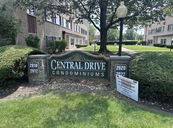 2612 Central Drive, Flossmoor, IL 60422