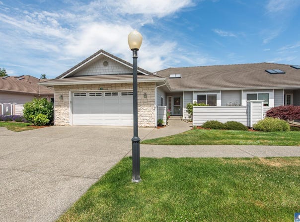 400 Blakely Blvd, Sequim, WA 98382