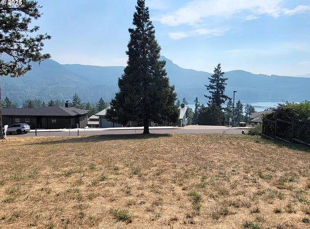 Sunridge Ln, Lowell, OR 97452