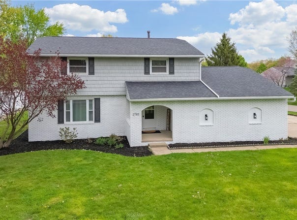 2783 State Street NW, Uniontown, OH 44685