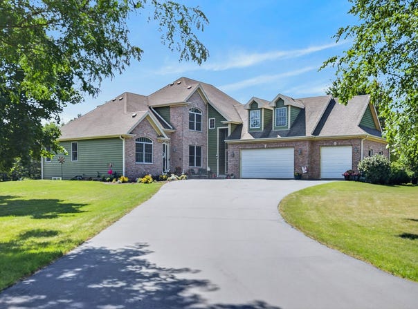 7202 Paulson Drive, Marengo, IL 60152