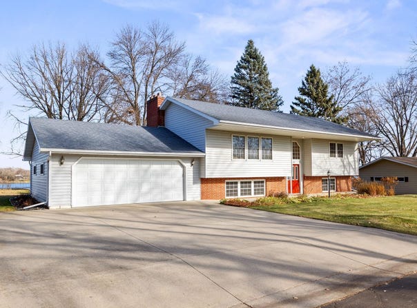 362 S Shore Drive, Winsted, MN 55395