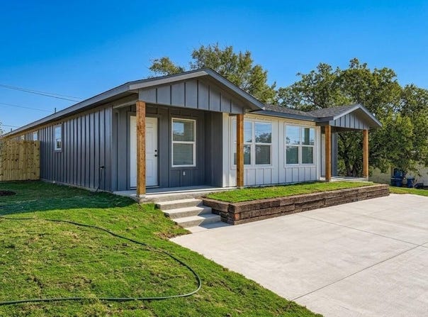 113 Fisher St, Elgin, TX 78621