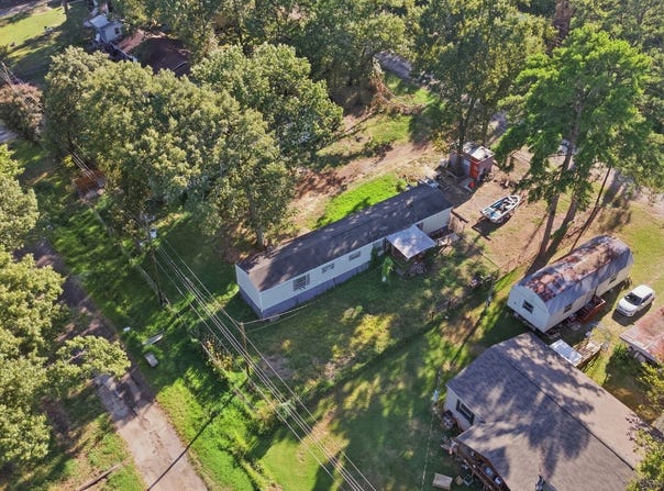Shadyhill Drive, Chandler, TX 75758