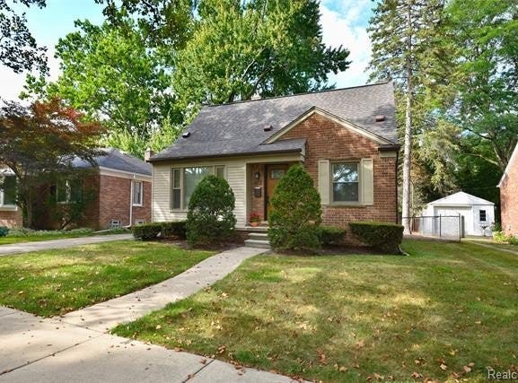 1526 E Melton Road, Birmingham, MI 48009