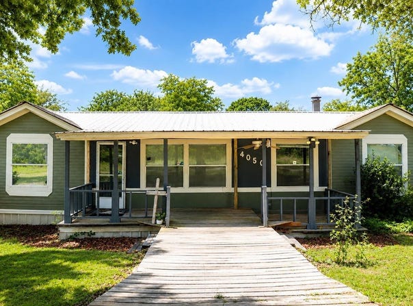 4050 CR 4316, LaRue, TX 75770
