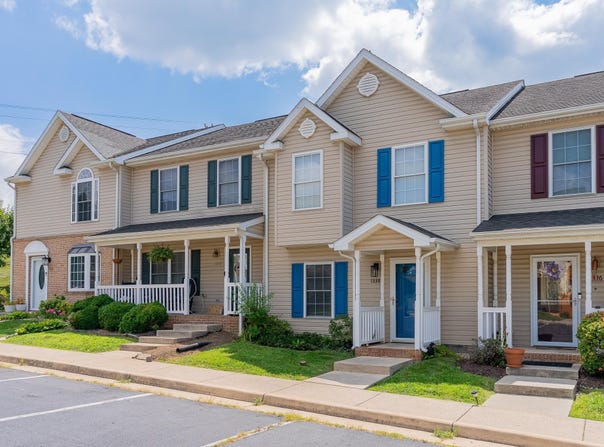 1338 OLD WINDMILL CIR, HARRISONBURG, VA 22802