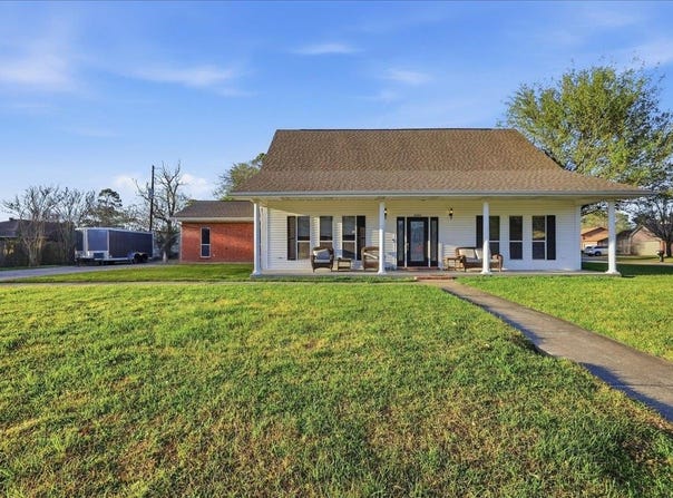 4404 Kitty Chapin, Orange, TX 77632