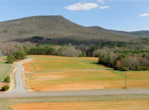 3-4 Old Mill Road, Pinnacle, NC 27043
