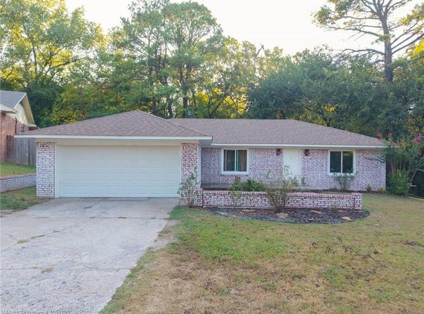 3408 S 33rd CIR, Fort Smith, AR 72903